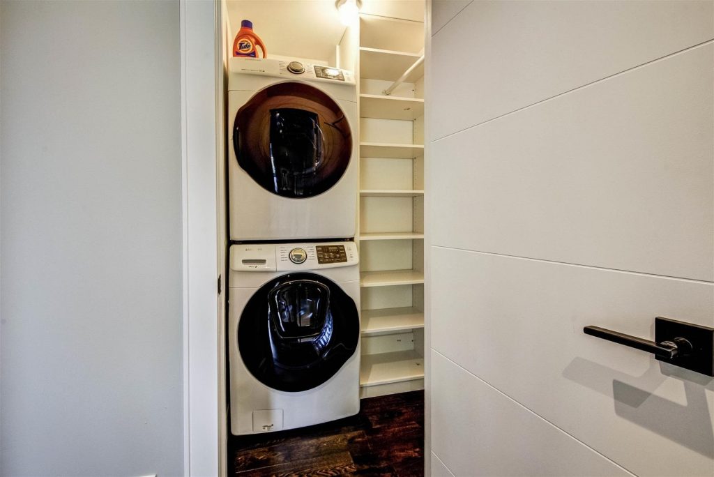 custom-Laundry-room-interior-designers-toront